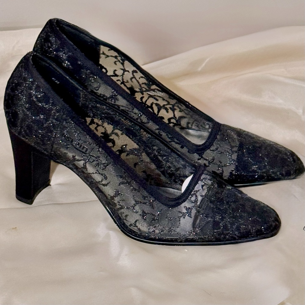 Jason Flex Mesh Pumps Size 6